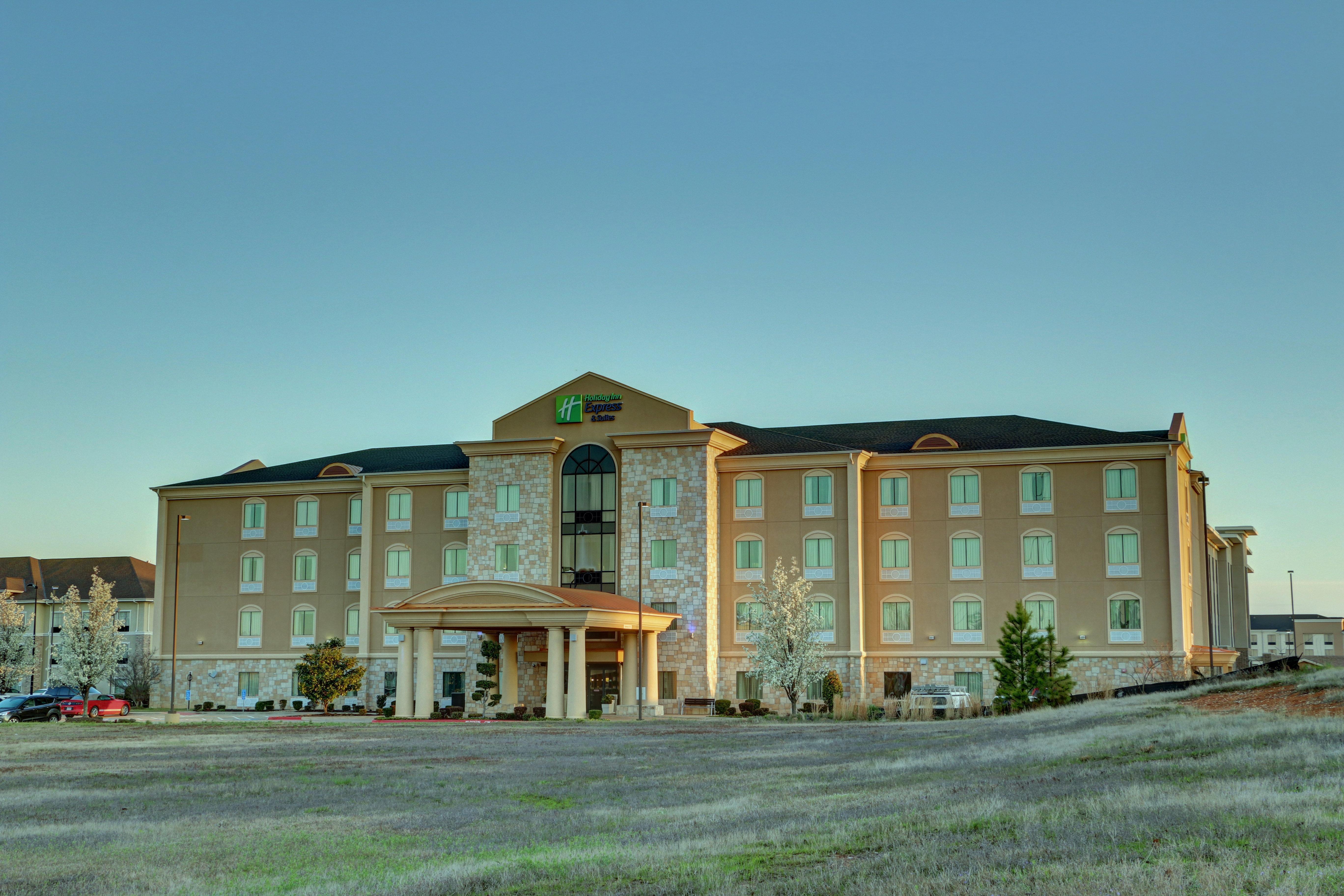 Holiday Inn Express Hotel & Suites Texarkana East By Ihg Exterior foto